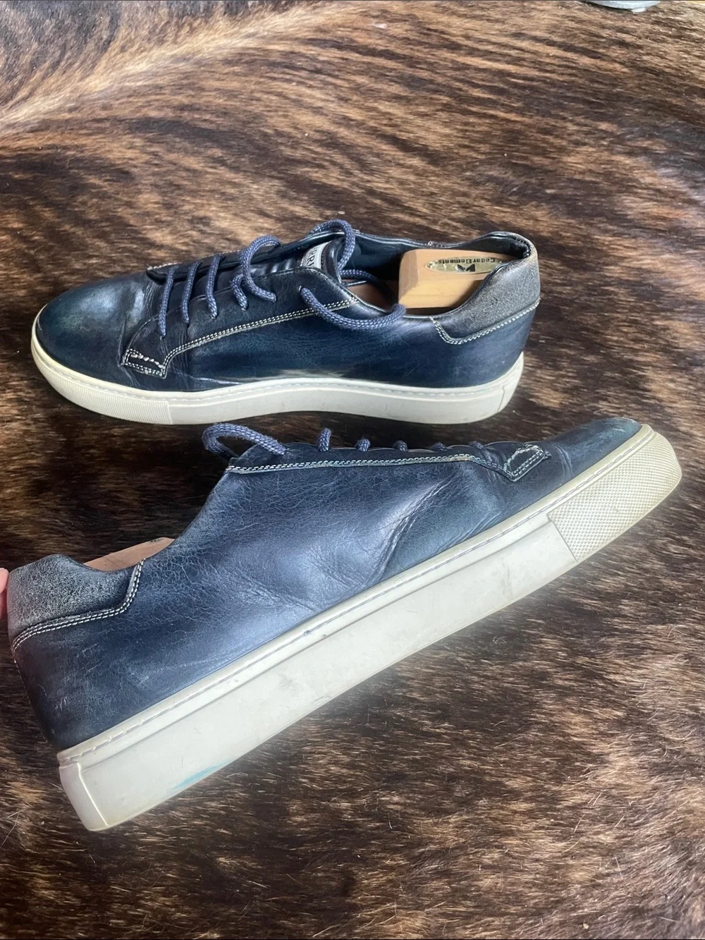 Men's Navy Leather Casual Sneakers - Comfort Low-Top
